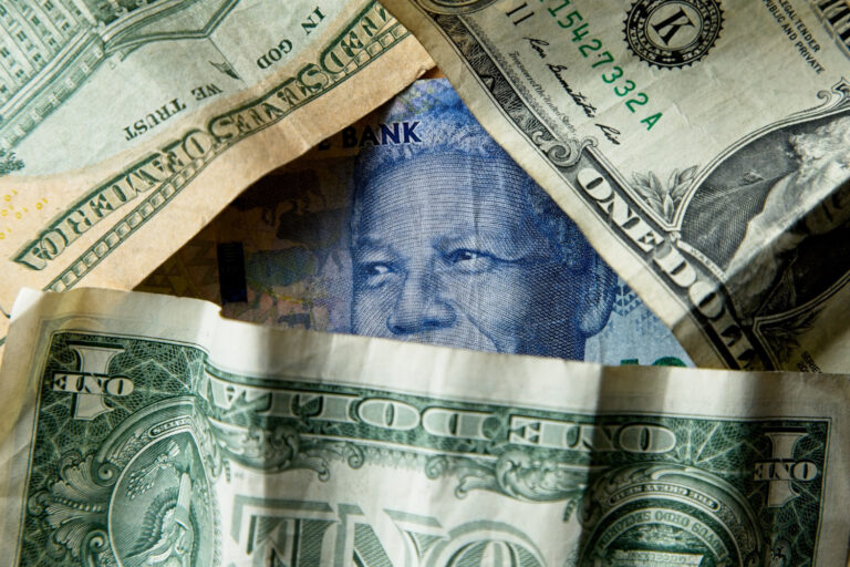 Alta do dólar 2024: Impactos e Perspectivas