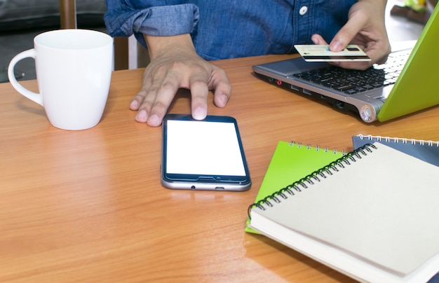 Serasa Limpa Nome 2024: Datas, Como Funciona e Dicas para Quitar Dívidas