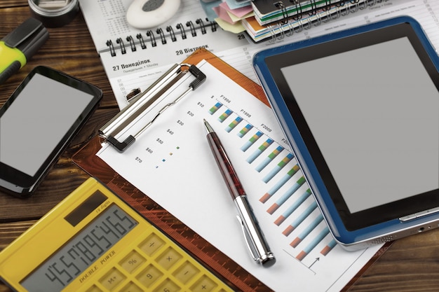 Calculadora: Como Fazer Cálculos de Porcentagem, Férias, IMC, 13º Salário e Hora Extra